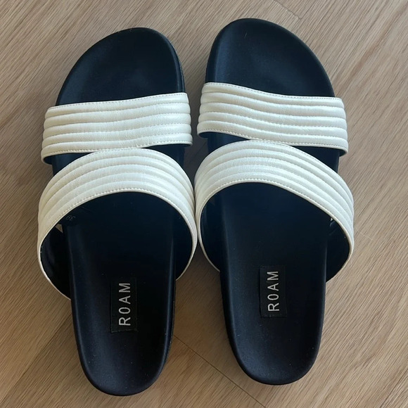 ROAM CRESCENT QUILT SANDALS WHITE VEGAN LEATHER Size 39 - Picture 4 of 9
